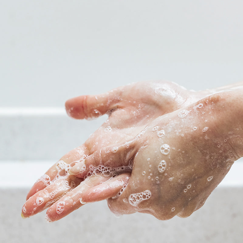 Sabonete líquido para as mãos Safetop extra fluido com dispensador, lata de 3 L