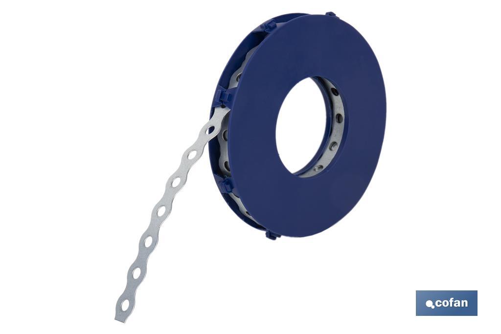 Rolo de fita perfurada de aço galvanizado | Medidas: 17 mm x 0,8 mm x 10 m