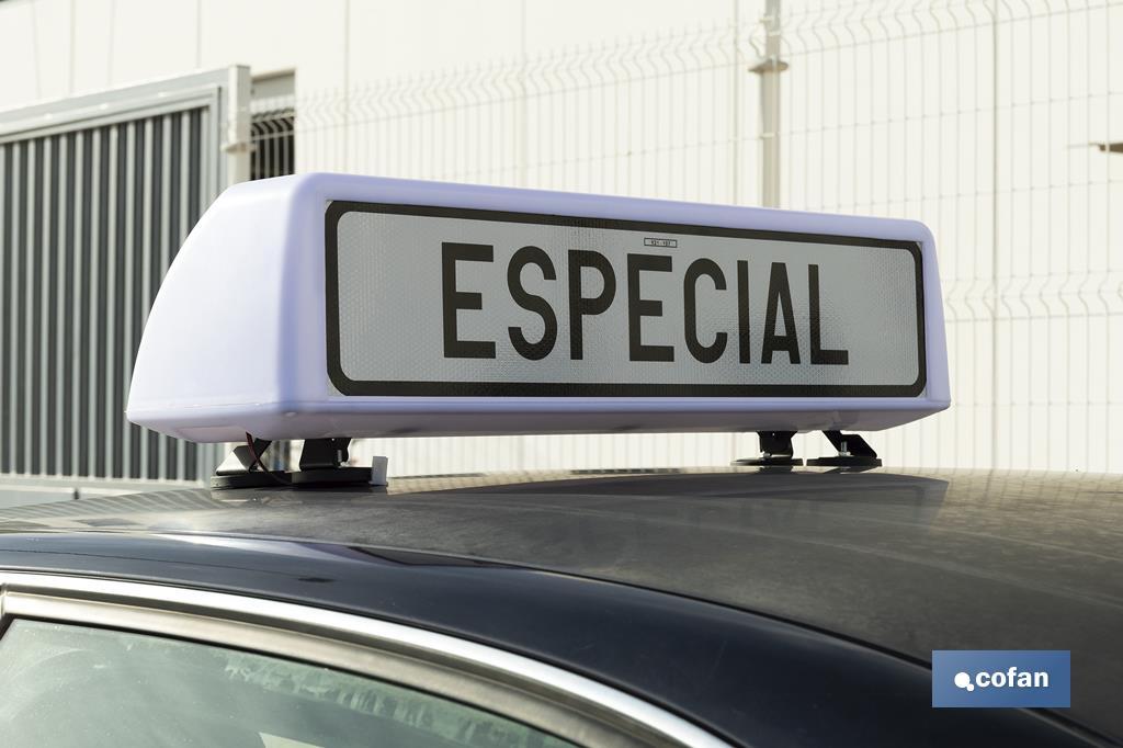 Sinal de aviso de acompanhamento de veículo especial V21 | Material: resina