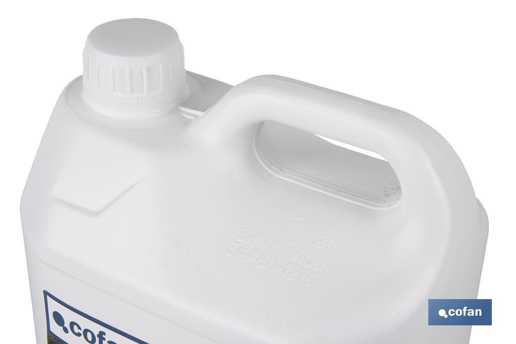 Algicida de longa duração con efeito abrilhantador